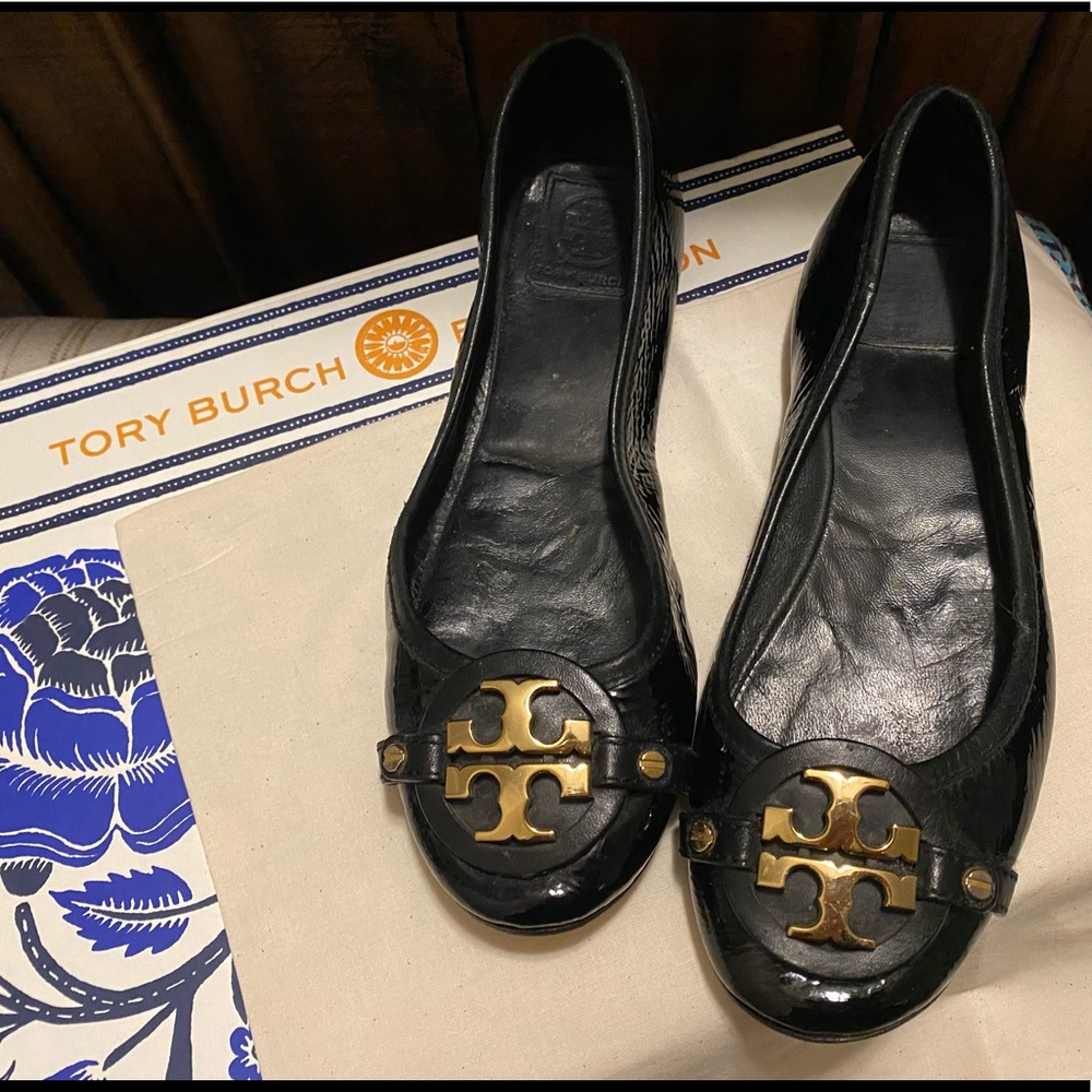 Black Patent Leather Tory Burch Miller Flat Size 9 Gold Hardware